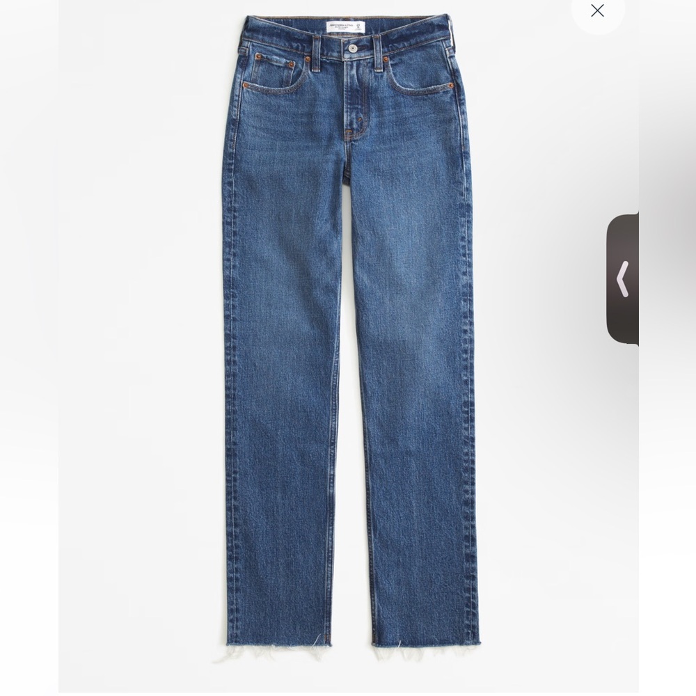 Mid Rise 90s Straight Jean